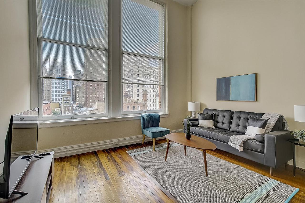 شقة Frontdesk I The Cosmopolitan Apts فيلادلفيا الغرفة الصورة